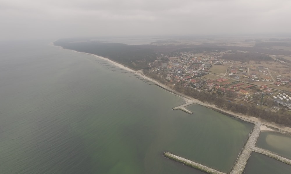 Budowa Ostróg Falochronowych W Jarosławcu