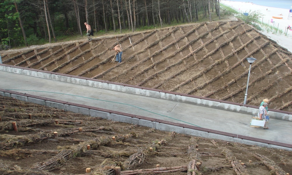 Budowa Zejść Oraz Zjazdu Na Plażę W Pogorzelicy